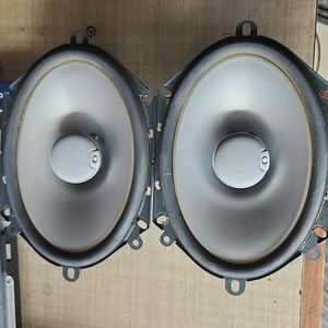 Selling a pair of Reference Infinity Model: 6832 (6x8's) 60 watts RMS